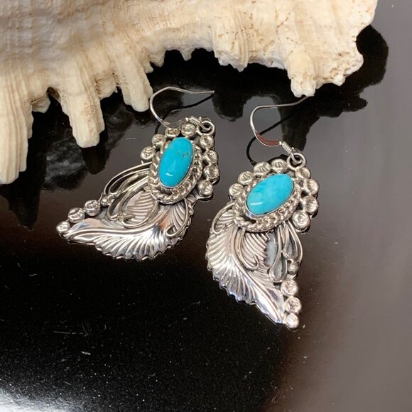 Navajo Sterling Silver 925 Turquoise Leaf or Feather Earrings A Martinez L804 - Picture 1 of 5
